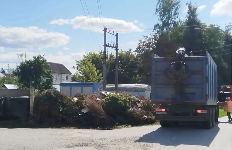 Вывоз веток и крупногабаритного мусора в Лебедяни